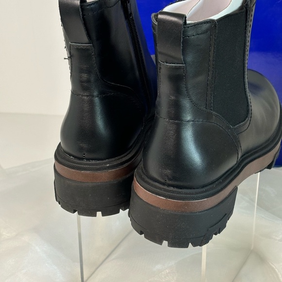 White Mountain Women's Righteous Lug Sole Chelsea Booties 8.5 - Picture 13 of 13